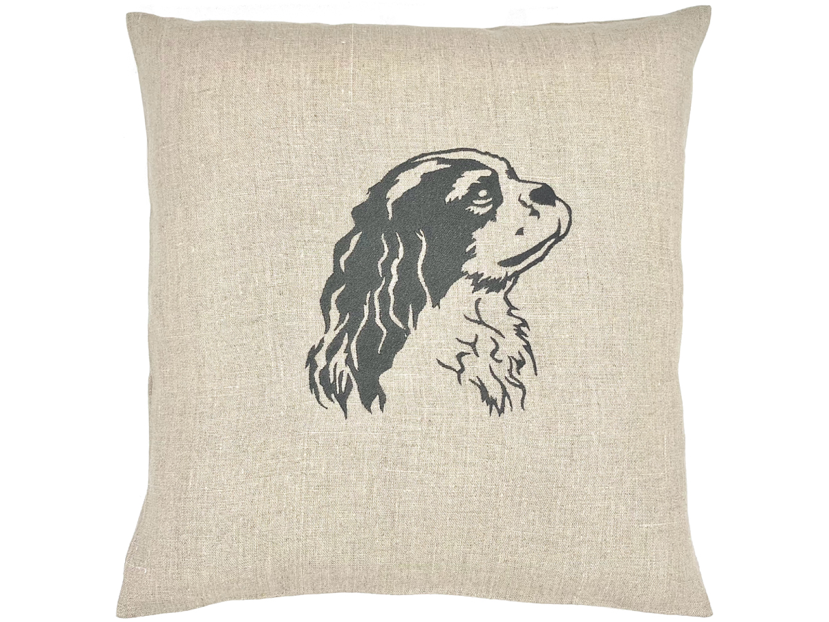 housse de coussin brodée Cavalier King Charles